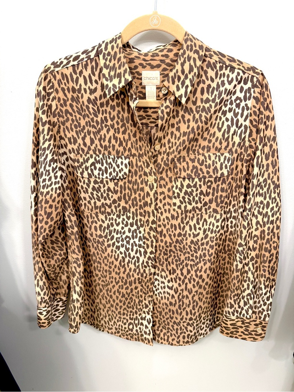 Chico's Leopard Print Button Front Blouse Size 1 Medium Lightweight Animal Print